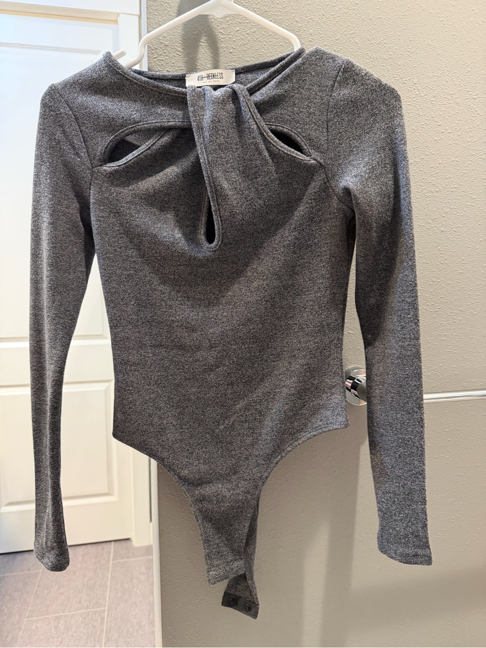 Long-Sleeve Gray Twist-Front Bodysuit